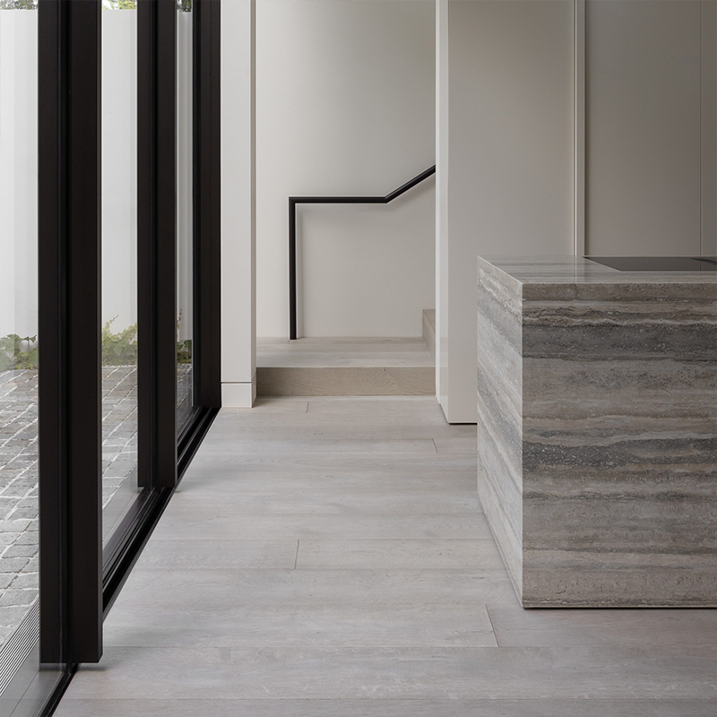 SILVER GREY TRAVERTINE